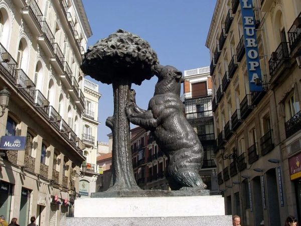 Curiosidades sobre Madrid El oso y el Madroño Madrid España